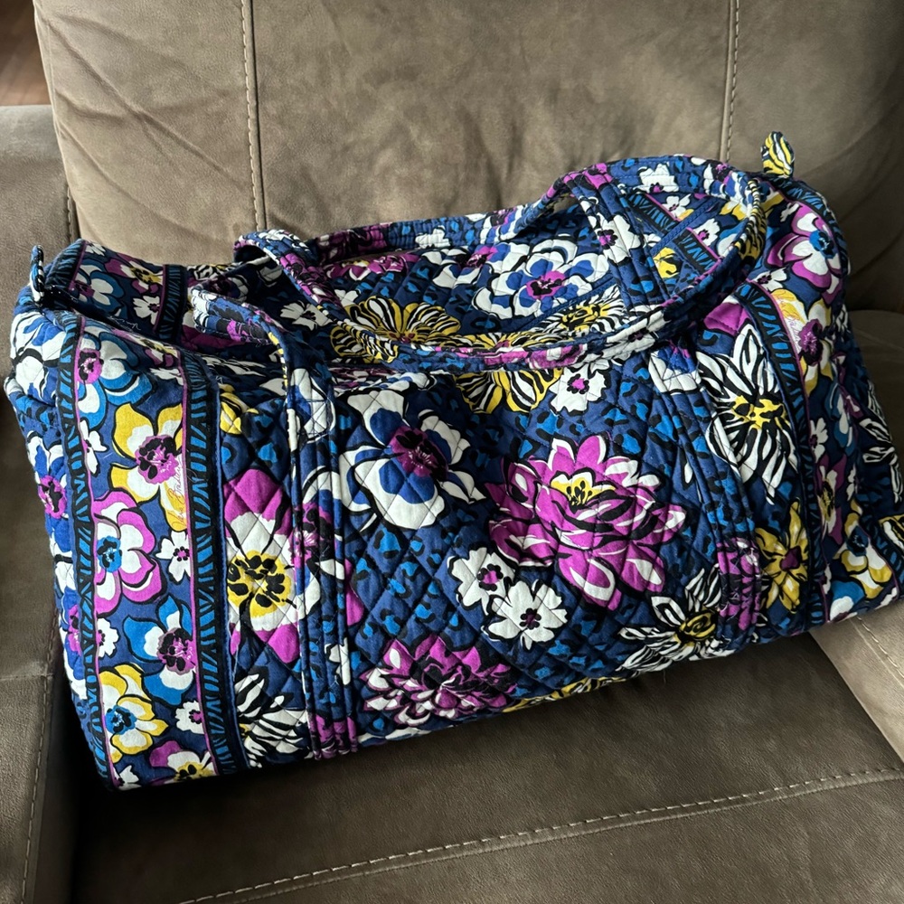 Vera Bradley large duffel bag